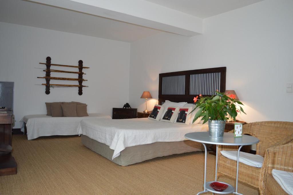 La Ferme Ostalapia Bed & Breakfast Ahetze Room photo